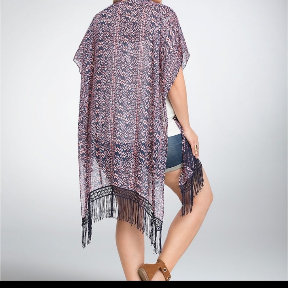 Torrid Tribal Ruana - Picture 2 of 4